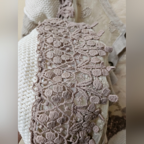 BKE Women’s Cream Crochet Textured Lace Knit Button Up Sheer Cardigan Sweater M - Picture 5 of 10
